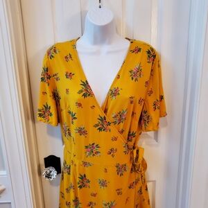 Sunny Floral V-Neck Mini Dress